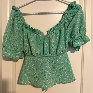 LOVE & PIECE cropped coquette blouse with puff sleeves and bow size M
